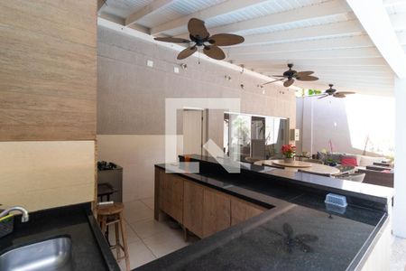 Churrasqueira de casa à venda com 4 quartos, 618m² em Bairro das Palmeiras, Campinas