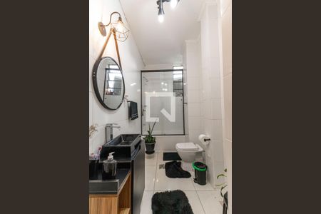 Banheiro de apartamento para alugar com 2 quartos, 100m² em São Geraldo, Porto Alegre