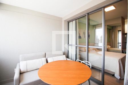 Varanda de kitnet/studio à venda com 1 quarto, 32m² em Vila Olímpia, São Paulo