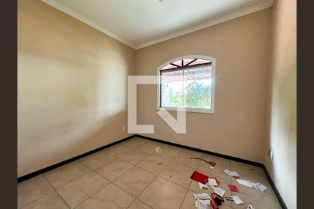 Quarto de casa à venda com 4 quartos, 200m² em Trevo, Belo Horizonte