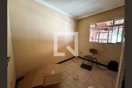 Quarto de casa à venda com 4 quartos, 200m² em Trevo, Belo Horizonte