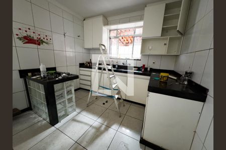 Cozinha de casa à venda com 4 quartos, 200m² em Trevo, Belo Horizonte