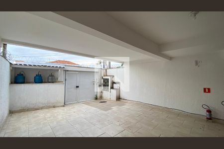 Garagem de apartamento à venda com 2 quartos, 102m² em Vila Scarpelli, Santo André
