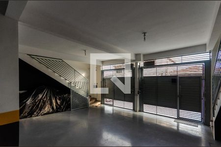 Garagem de casa à venda com 8 quartos, 535m² em Vila Bonilha Nova, São Paulo