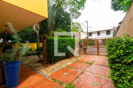 Garagem de casa à venda com 4 quartos, 304m² em Planalto Paulista, São Paulo