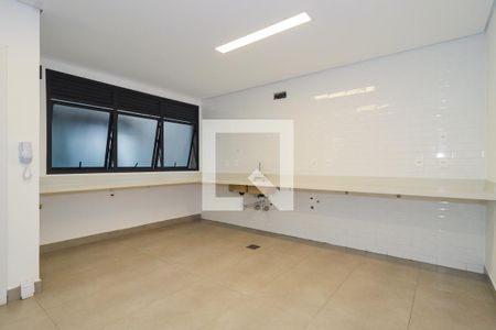 Cozinha de casa de condomínio à venda com 4 quartos, 548m² em Vila Morumbi, São Paulo