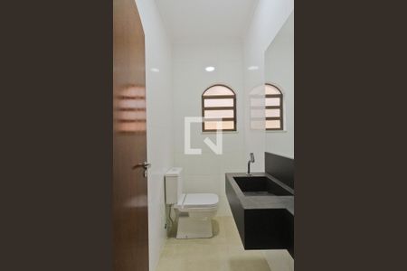 Lavabo de casa à venda com 3 quartos, 240m² em Parque Sao Domingos, São Paulo