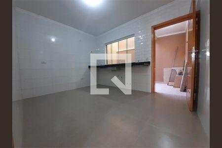 Casa à venda com 3 quartos, 90m² em Vila Pereira Cerca, São Paulo