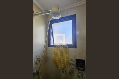 Banheiro da Suíte de apartamento para alugar com 3 quartos, 150m² em Centro, Guarujá
