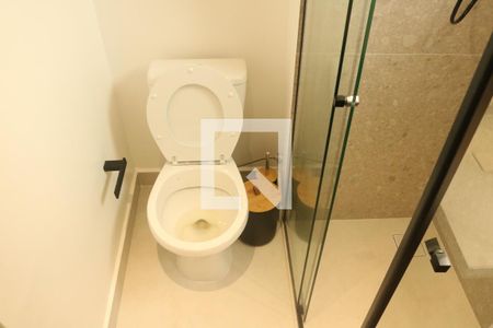 Banheiro de apartamento para alugar com 1 quarto, 38m² em Pompeia, São Paulo