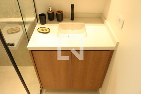 Banheiro de apartamento para alugar com 1 quarto, 38m² em Pompeia, São Paulo