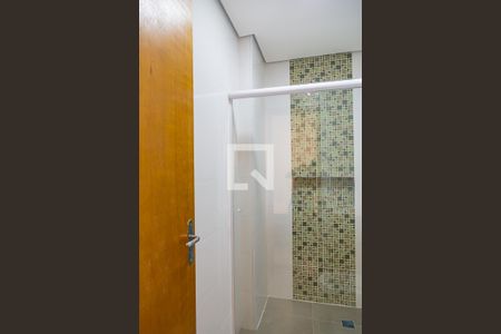 Banheiro de kitnet/studio para alugar com 1 quarto, 32m² em Vila Monte Alegre, São Paulo