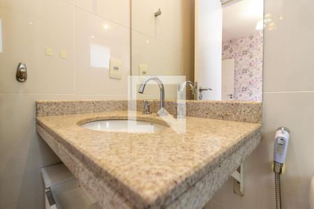 Banheiro da Suíte 1 de apartamento à venda com 3 quartos, 215m² em Vila Mariana, São Paulo