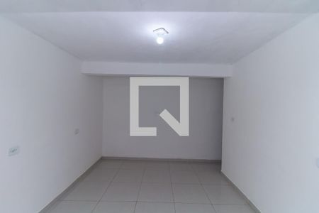 Quarto 1 de casa para alugar com 2 quartos, 70m² em Jardim Rodolfo Pirani, São Paulo