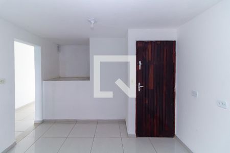 Sala de casa para alugar com 2 quartos, 70m² em Jardim Rodolfo Pirani, São Paulo