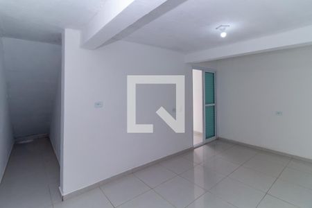 Quarto 1 de casa para alugar com 2 quartos, 70m² em Jardim Rodolfo Pirani, São Paulo