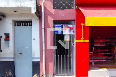 Fachada de casa para alugar com 2 quartos, 70m² em Jardim Rodolfo Pirani, São Paulo