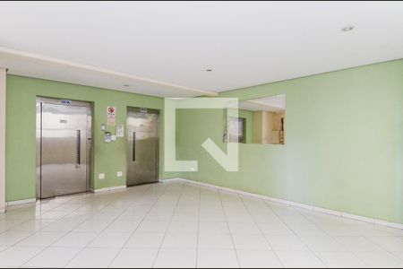 Hall Social  de apartamento para alugar com 2 quartos, 64m² em Vila Galvão, Guarulhos