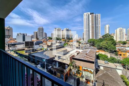 Varanda de kitnet/studio para alugar com 1 quarto, 25m² em Vila Firmiano Pinto, São Paulo