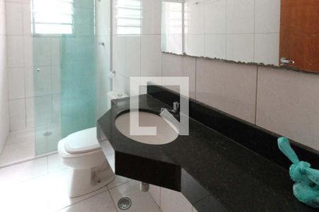 Banheiro de casa para alugar com 2 quartos, 65m² em Aricanduva, São Paulo