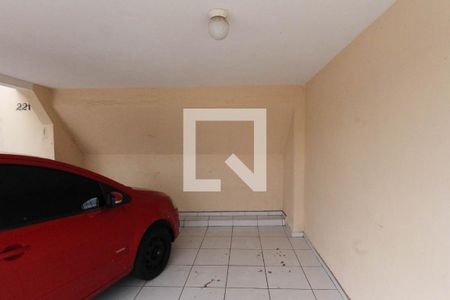 Garagem de casa para alugar com 2 quartos, 65m² em Aricanduva, São Paulo