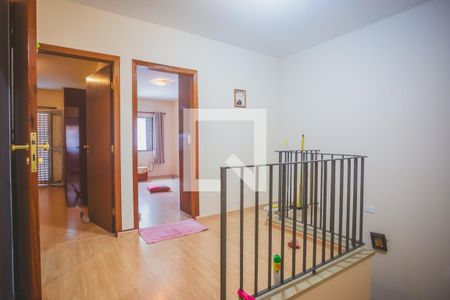 Casa à venda com 300m², 3 quartos e 3 vagasCorredor - Quartos