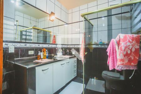 Casa à venda com 300m², 3 quartos e 3 vagasBanheiro
