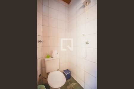 Casa à venda com 300m², 3 quartos e 3 vagasBanheiro de Serviço 2