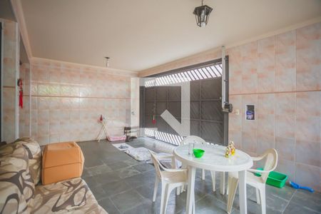 Casa à venda com 300m², 3 quartos e 3 vagasGaragem