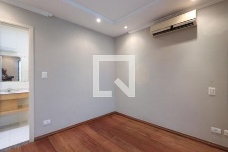 Suíte 2 de casa à venda com 3 quartos, 200m² em Jardim Avelino, São Paulo