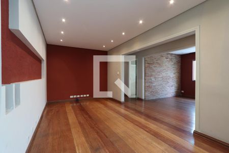 Sala de casa à venda com 3 quartos, 200m² em Jardim Avelino, São Paulo