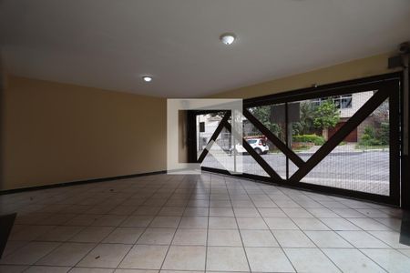 Garagem de casa à venda com 3 quartos, 200m² em Jardim Avelino, São Paulo
