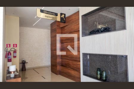 Hall de entrada de apartamento à venda com 3 quartos, 143m² em Cristo Rei, Curitiba