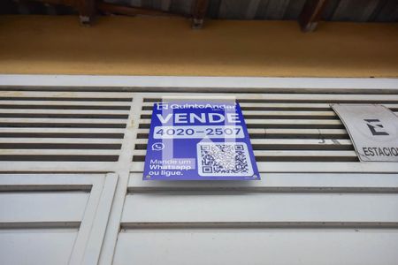 Fachada de casa à venda com 5 quartos, 500m² em Vila Sonia, São Paulo
