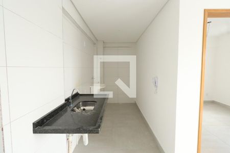 Cozinha e Área de Serviço de apartamento para alugar com 2 quartos, 45m² em Chácara Califórnia, São Paulo