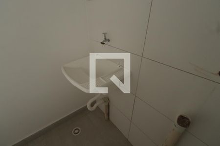 Cozinha e Área de Serviço de apartamento para alugar com 2 quartos, 45m² em Chácara Califórnia, São Paulo