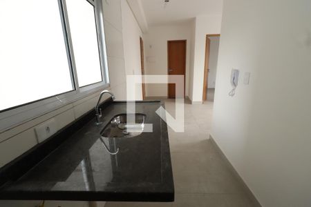 Cozinha e Área de Serviço de apartamento para alugar com 2 quartos, 45m² em Chácara Califórnia, São Paulo