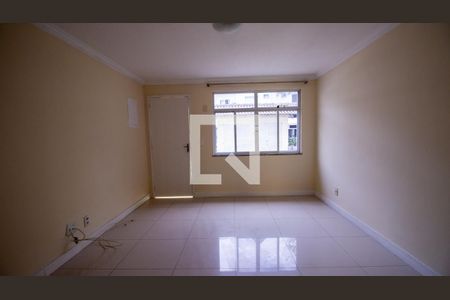 Sala de casa de condomínio para alugar com 4 quartos, 110m² em Vargem Pequena, Rio de Janeiro