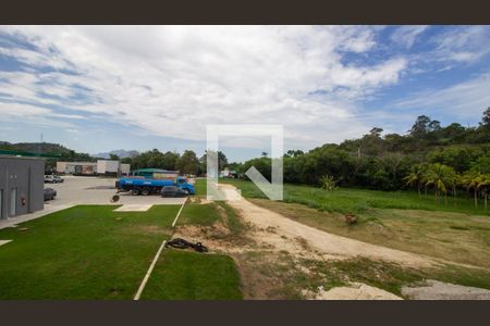 Vista da Suíte 2 de casa de condomínio para alugar com 4 quartos, 110m² em Vargem Pequena, Rio de Janeiro
