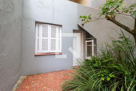 Quintal dos Fundos de casa à venda com 3 quartos, 135m² em Perdizes, São Paulo