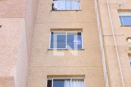 Área comum - Placa instalada na janela da sala de apartamento à venda com 2 quartos, 42m² em Jardim Nossa Senhora do Carmo, São Paulo