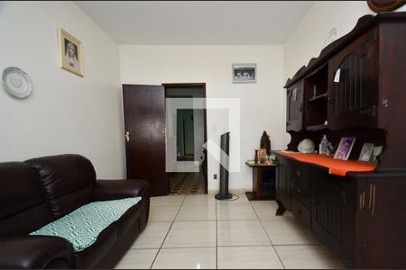 Sala de estar de casa à venda com 4 quartos, 267m² em Fernão Dias, Belo Horizonte