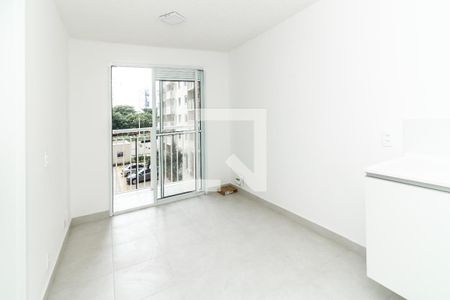 Sala de apartamento à venda com 1 quarto, 28m² em Parque Industrial Tomas Edson, São Paulo