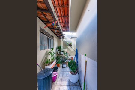 Área externa de casa à venda com 3 quartos, 200m² em Barreiro, Belo Horizonte