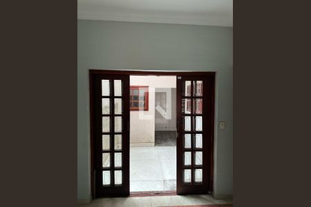 Sala de casa à venda com 6 quartos, 214m² em Jardim do Mar, São Bernardo do Campo