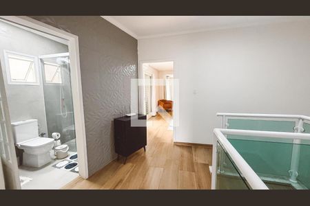 Corredor de casa à venda com 4 quartos, 211m² em Jardim Rossin, São Paulo