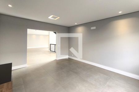 Sala de TV de casa de condomínio à venda com 5 quartos, 486m² em Eloy Chaves, Jundiaí