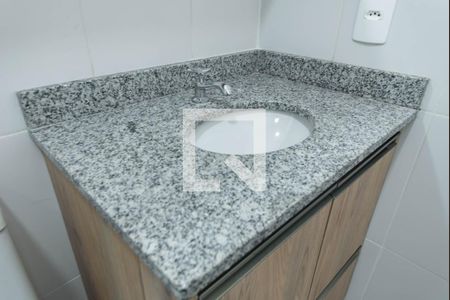 Banheiro de apartamento para alugar com 1 quarto, 26m² em Campo Belo, São Paulo