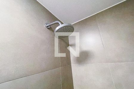 Banheiro de kitnet/studio à venda com 1 quarto, 23m² em Cerqueira César, São Paulo