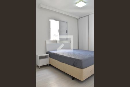 Quarto 2 de apartamento para alugar com 2 quartos, 54m² em Tingui, Curitiba
